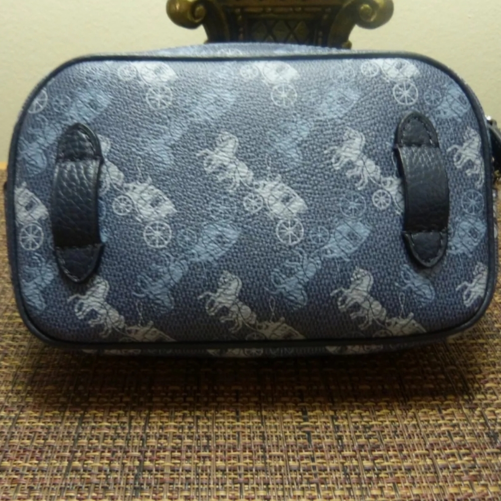 NWOT Coach Belt bag - Picture 2 of 14
